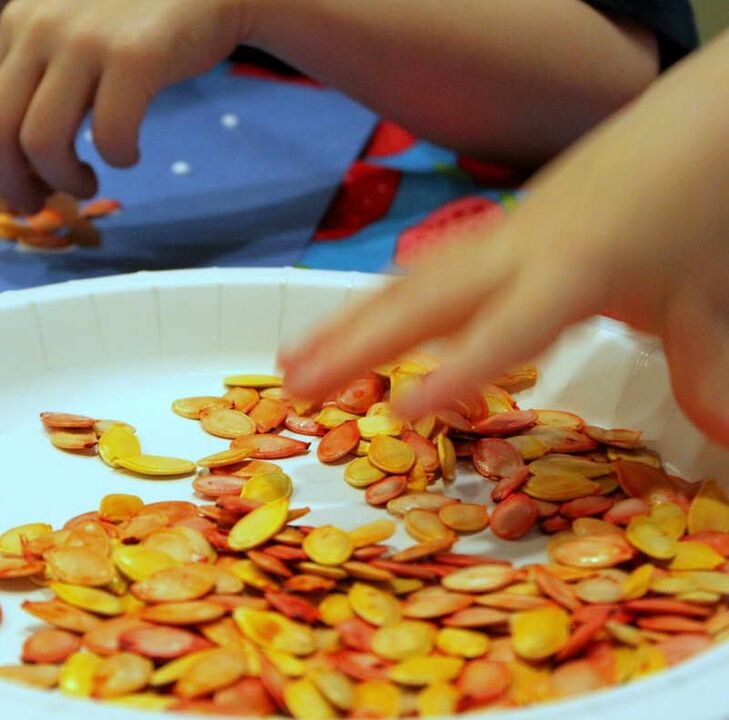 A maioria das receitas com sementes de abóbora para adultos também são indicadas para crianças, apenas com redução de volume